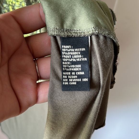 DG2 Sequin Green Short Sleeve High Low Top - Picture 6 of 7